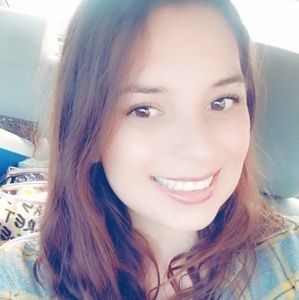 Meet your Posher, Natalie